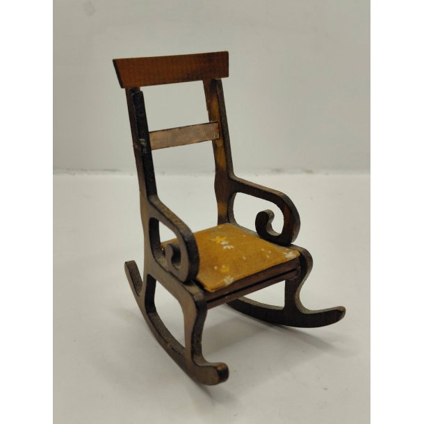 Gyngestol i tr�. Schakmann (vintage/med lille fejl)
