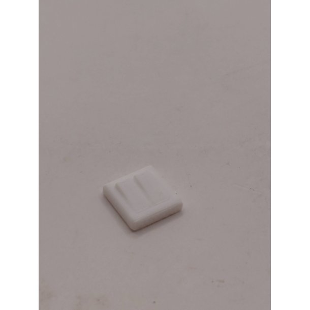 Stikkontakt (ikke fungerende, blot til pynt) i plastik (ny)