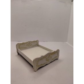 Dobbelt seng i tr�. Lisa fra 1970'erne 1:18 (vintage/med patina)