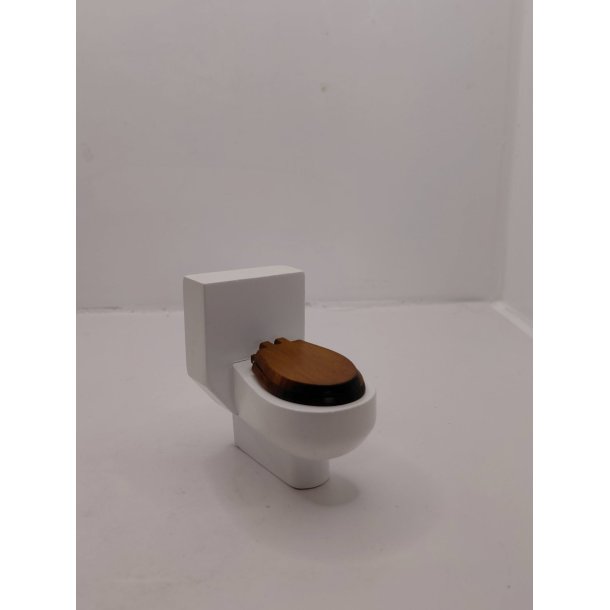Toilet i tr�. 1:12 (brugt)