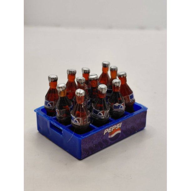 Pepsi kasse med flasker (brugt)