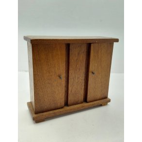 Skab i tr� (vintage/meget fin stand) 1:12/1:16
