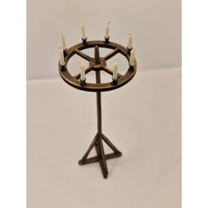 Lysestage p fod inkl lys (hndlavet)