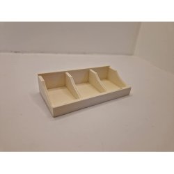 Hylde med 3 rum I umalet tr (ny)