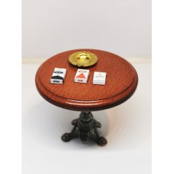 Rd cecil til dukkehus (hndlavet)