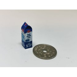 Sd mlk til dukkehus scala 1:12 (hndlavet)