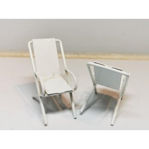 Stol i metal scala 1:24 (brugt)