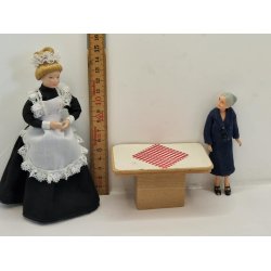 Lundby bord med uoriginal ben (brugt)