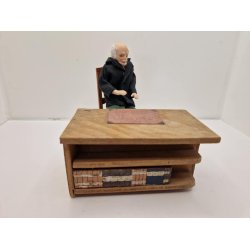 Skrivebord inkl bger, i tr (vintage)