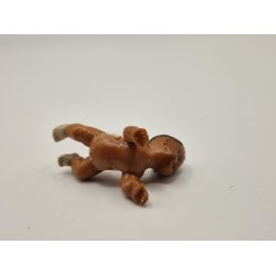 Baby dukke i plastik (brugt) 4 cm