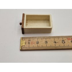 Skuffe til Lundby kkken i plastik med tr front (brugt)