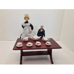 Testel til 4 personer i porceln (brugt/som nyt)