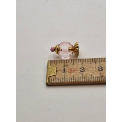 Parfume flaske i plastik p metal fod (ny)