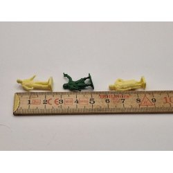 3 sm figurer i plastik (brugte)