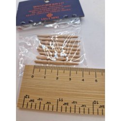 8 baluster/spindler i tr 4 cm (nye)