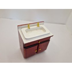 Skab med vask i tr (brugt)