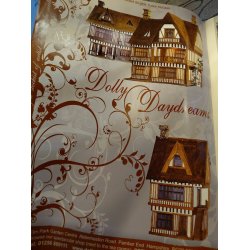 Dollhouse and miniature scene juni/09