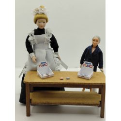 Meget lille Fimo pakke uden indhold(h�ndlavet)skala 1:12/1:16 - m�l 0,5 x 0,5 cm