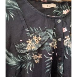 Gr�n bluse med blomster (brugt/som ny) Zizzi str 50/52