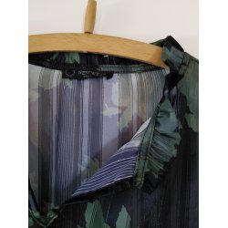 Bluse (brugt/som ny) 44/46