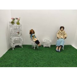 Avis/magasin holder eller blomster kurv, i metal (brugt/som ny)