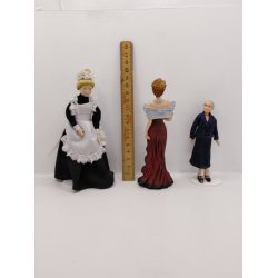 Dukke i resin (brugt) H 14,5 cm