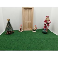 Lille julemand i resin (brugt) H 5 cm