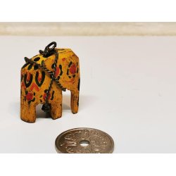 Elefant i tr (brugt)