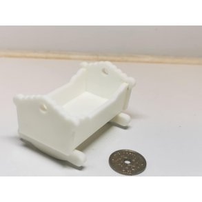 Vugge i plastik (brugt)