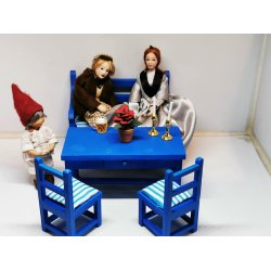 Bord i bl til dukkehus scala 1:12 (brugt)