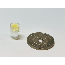 Glas med citron skive til Nissen eller dukkehus (ny)