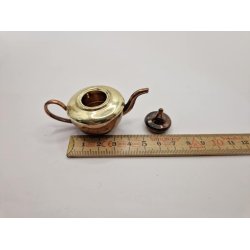 Kedel i metal til dukkehus scala 1:6/10 (brugt)