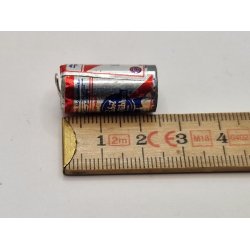 Dse i metal til dukkehus scala 1:6/10 (brugt)