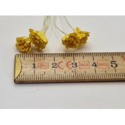 4 gule blomster (brugte)