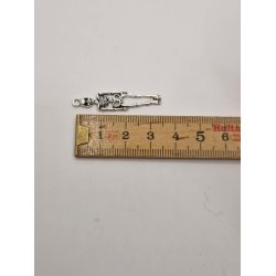 Skelet i metal (nyt)