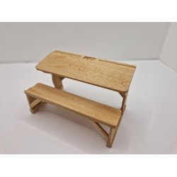 Skole pult (brugt, men meget fin)