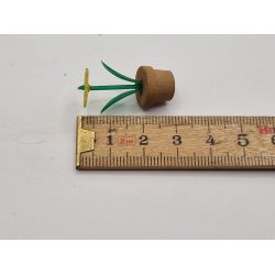 Potteplante i plastik (brugt)