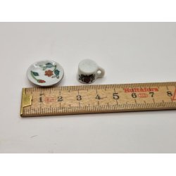 Kop og tallerken i porceln (brugt)