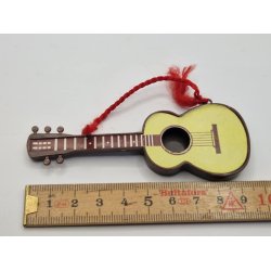 Spansk guitar i plastik (brugt)