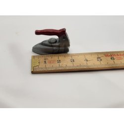 Strygejern i plastik (brugt)