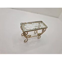 Bord med glasplade (antik)