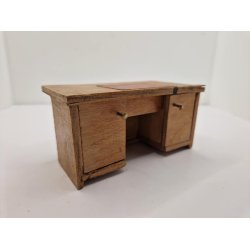 Skrivebord inkl bger, i tr (vintage)