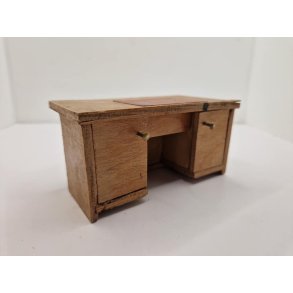 Skrivebord inkl bger, i tr (vintage)