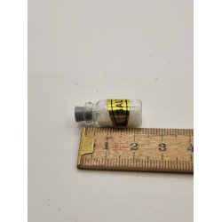 Krukke i glas med salt brugt)