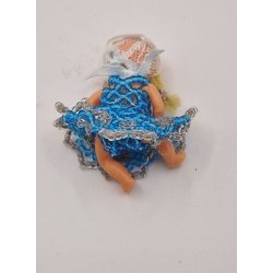Dukke i plastik med perle kjole (vintage) 5 cm