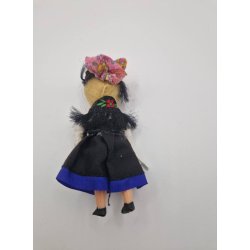 Dukke i folkedragt (vintage) 9 cm