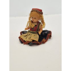 Dukke i nationaldragt (vintage)