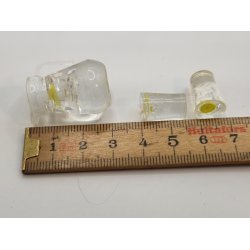 Kande og 2 glas med citron skiver og isterninger i plastik (nyt)