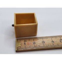 Skuffe i plastik (brugt)