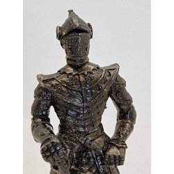 Ridder i rustning. I metal (vintage)